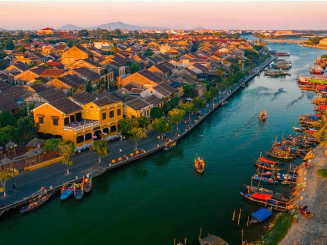Hoi An Old Town Walking Tour | UNESCO Heritage Site