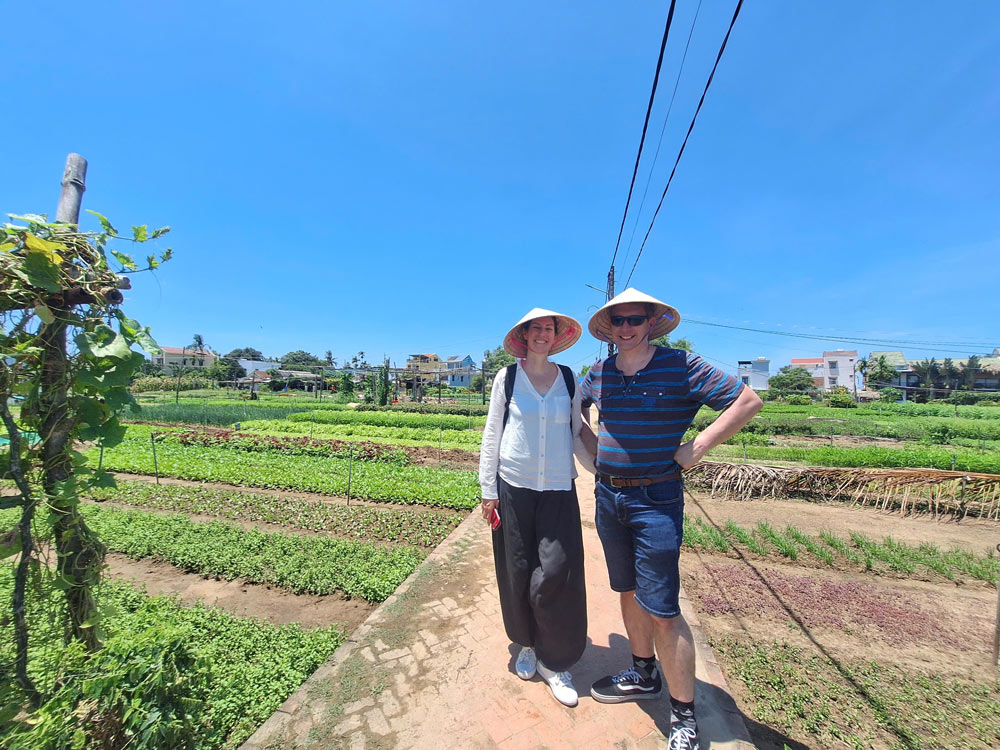 tour village tra que hoi an
